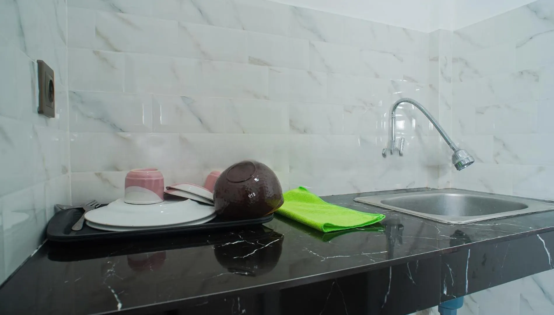 Fun Living Guest House Seminyak